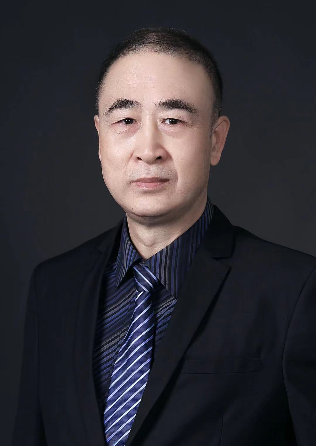李明