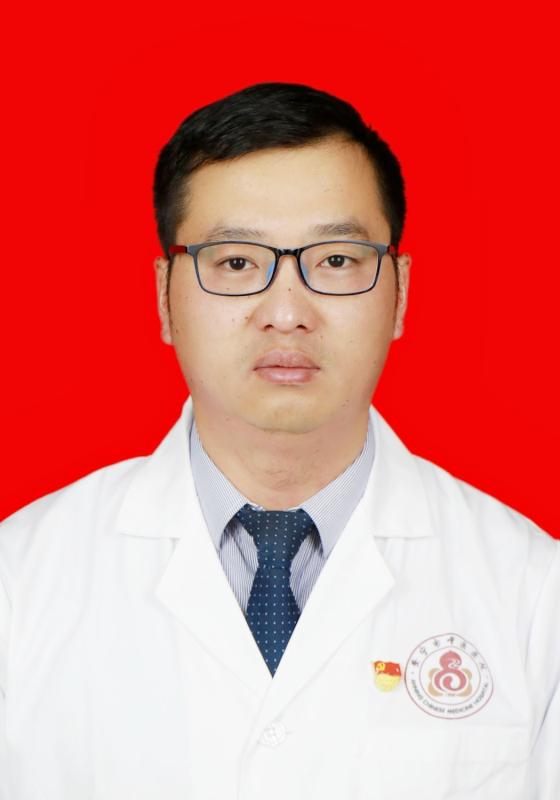 朱华