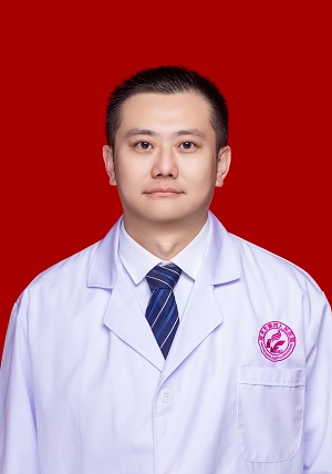 李伟