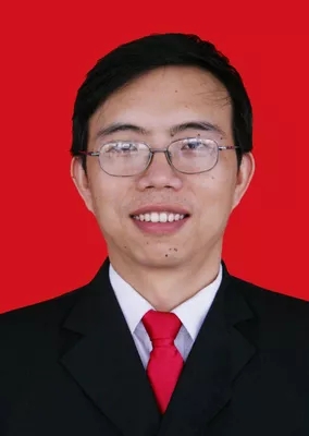 张  伟