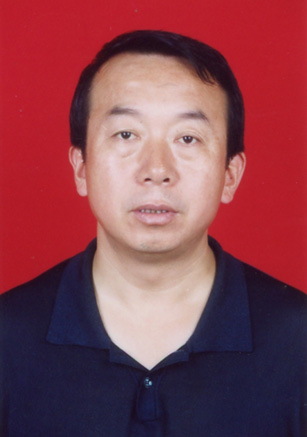 胡日东