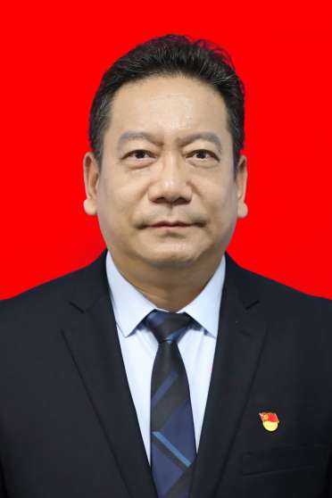 杨东斌