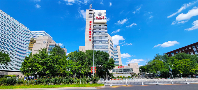 北京大学口腔医院（三级甲等）