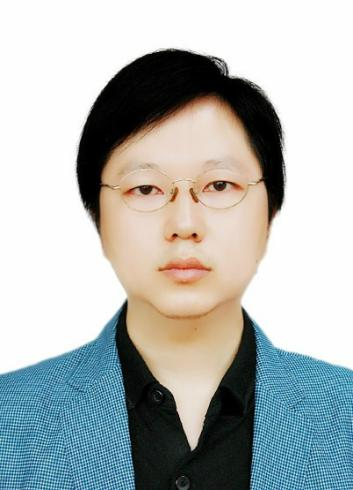 罗迦副主任医师