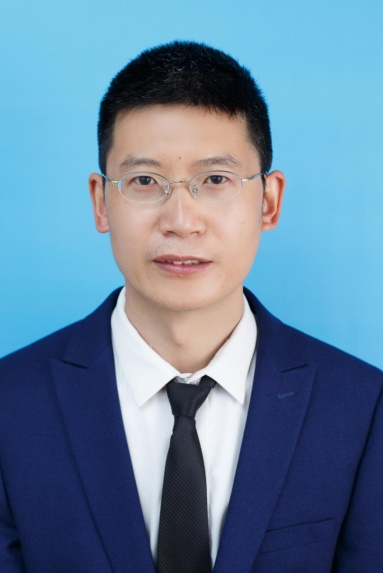 邓有琦副主任、副主任医师