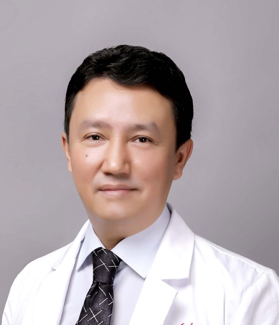 艾力赛丁博士、主任医师