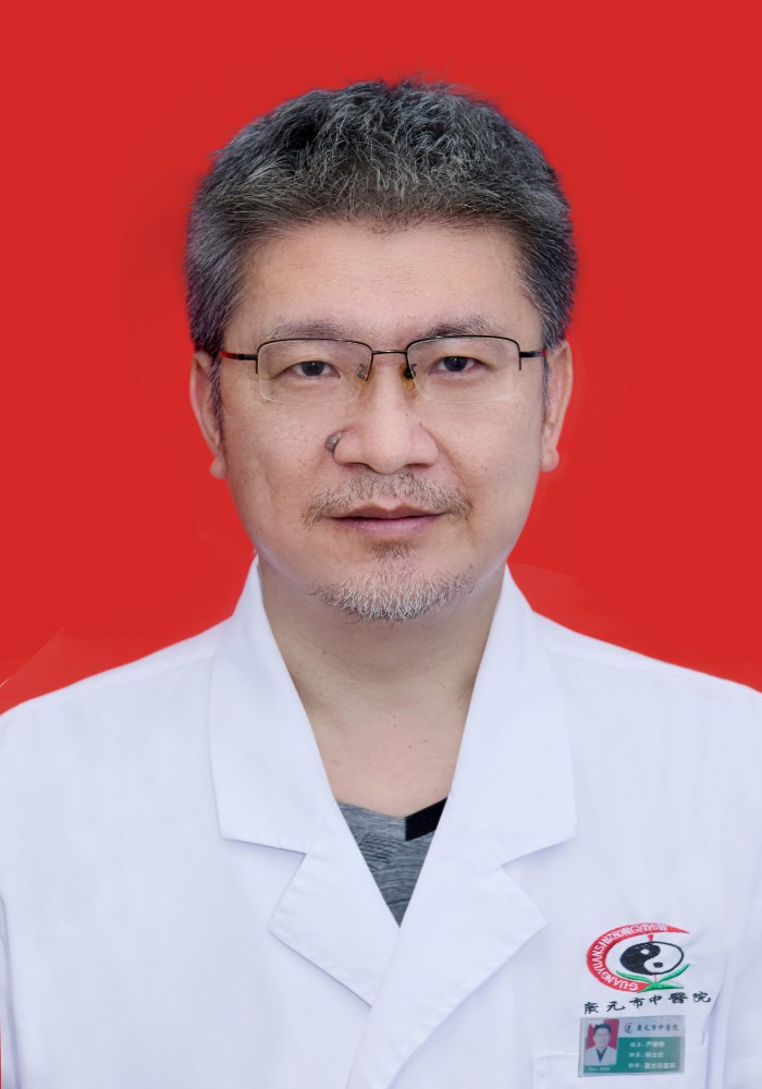 严晓明副主任医师