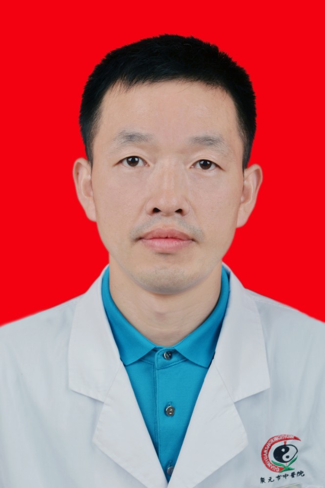 杨川副主任医师