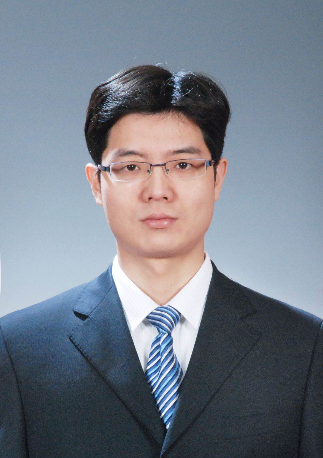 姓&nbsp;名：王春明