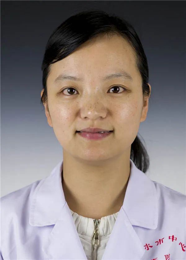 李颖副主任医师