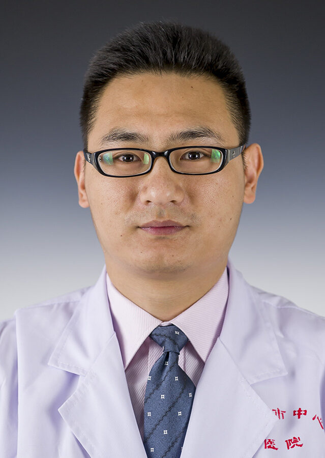 练鑫副主任医师