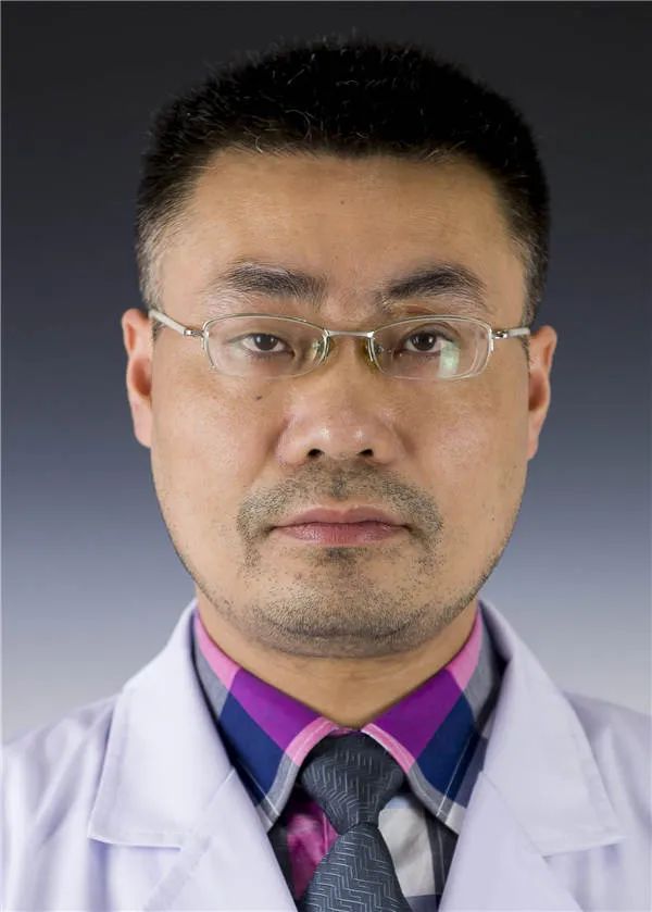 王伟文主任医师