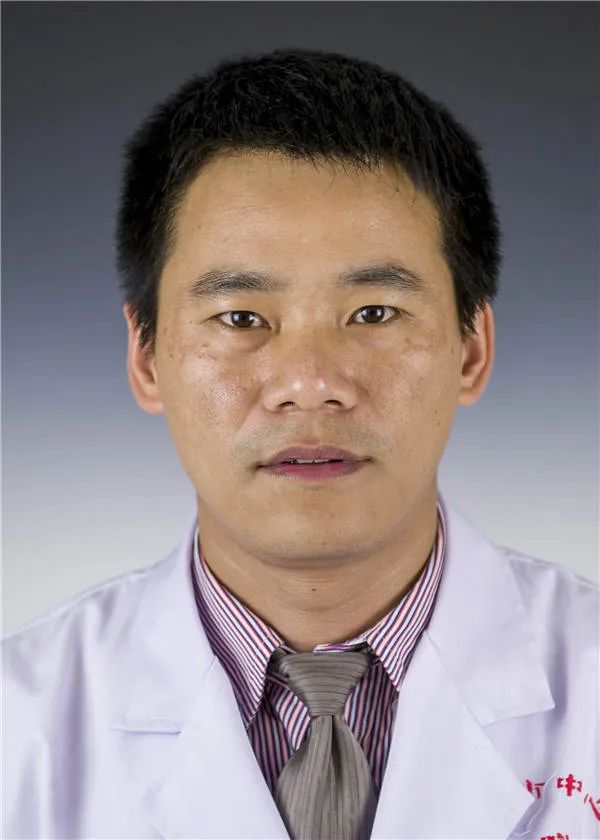 王祖飞主任医师