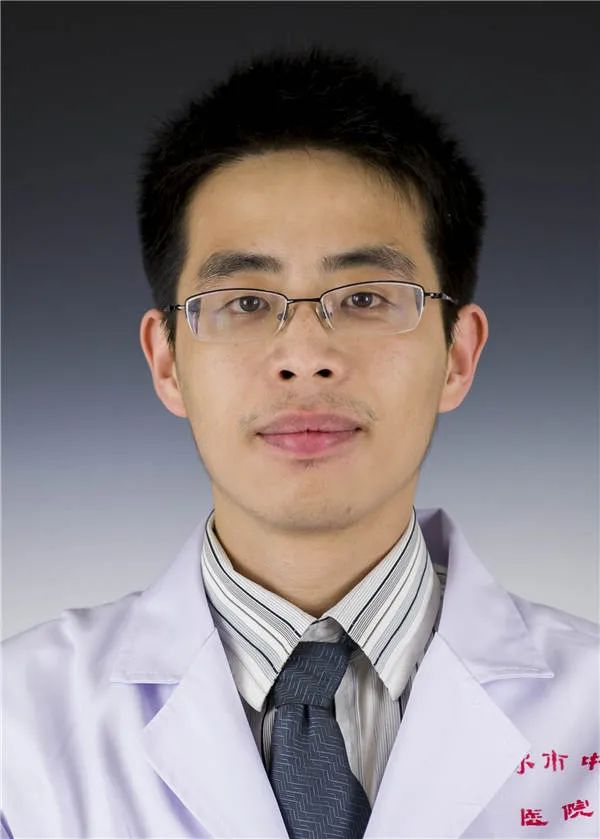 李炳荣副主任医师