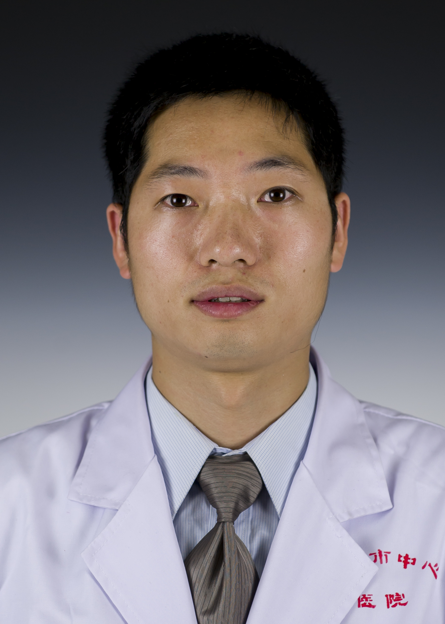 陈春妙副主任技师