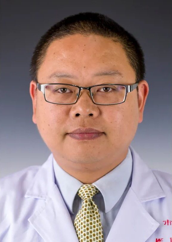 龚伟副主任医师