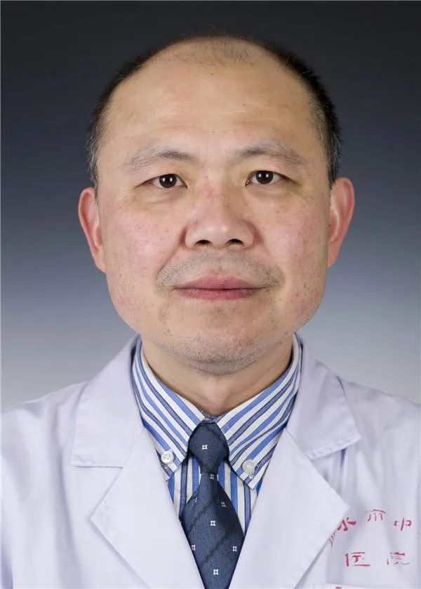 胡平副主任医师