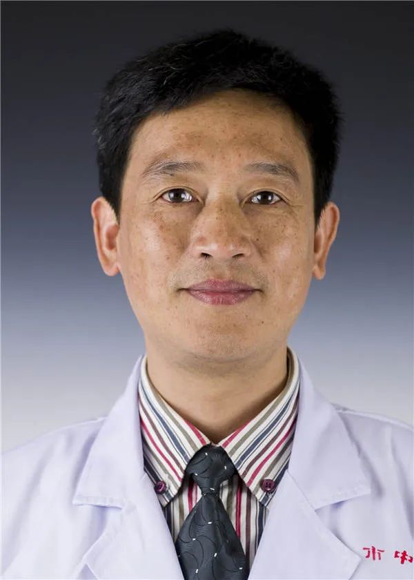 施天严主任医师