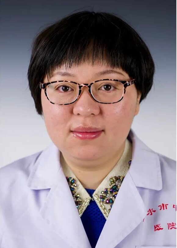 李洁主任医师