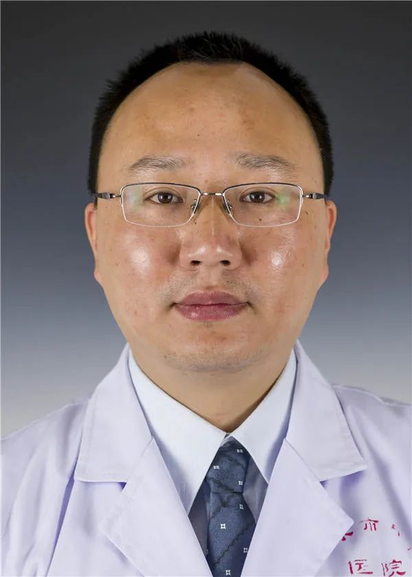 吴大华副主任医师