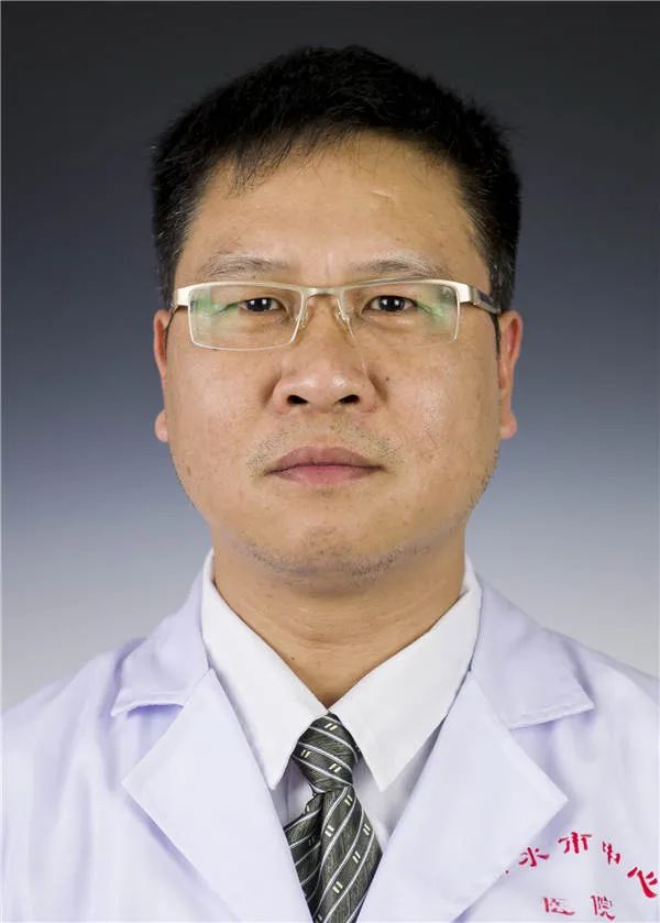 何士科主任医师