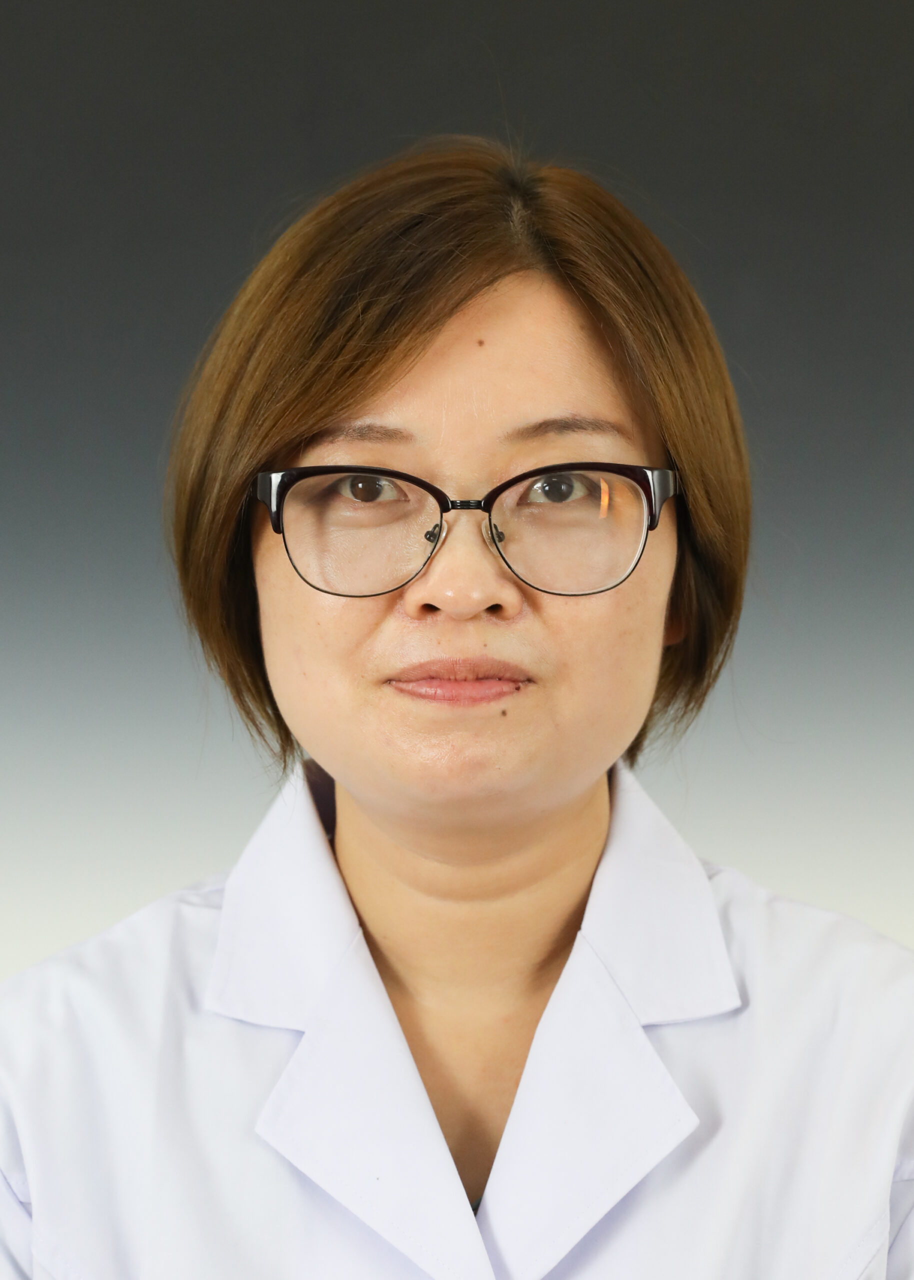 杨栋云副主任医师