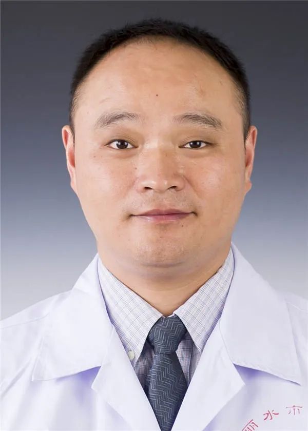 周洪友主任医师