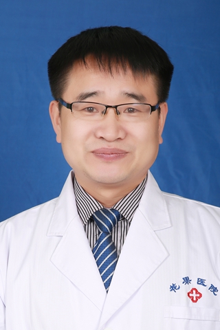 李雄斌