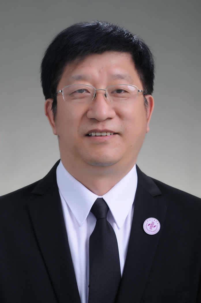 焦宪法科主任、主任医师