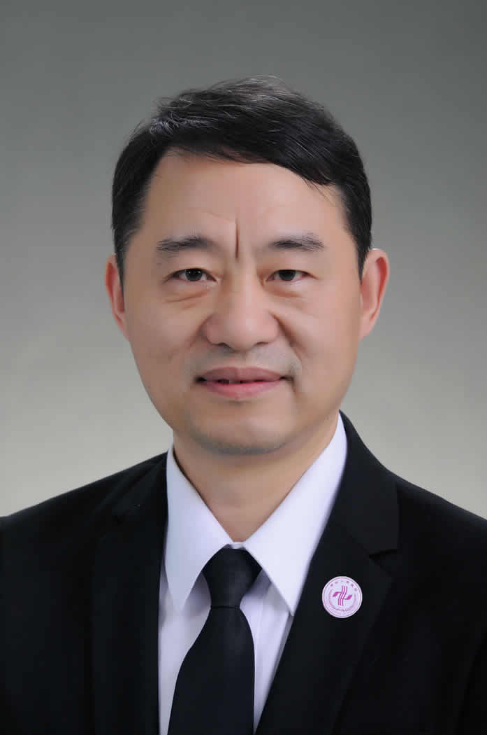 苗凤台科主任、主任医师