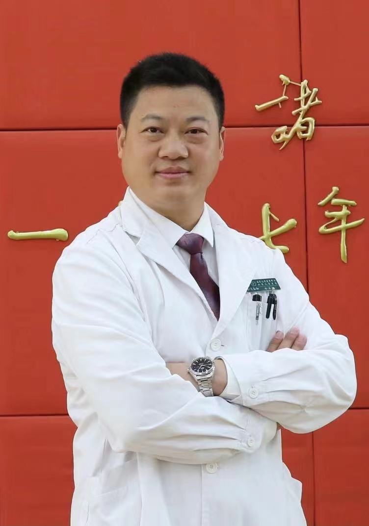 李大鹏&nbsp;&nbsp;副主任医师