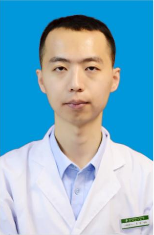 李博                        职称：医师