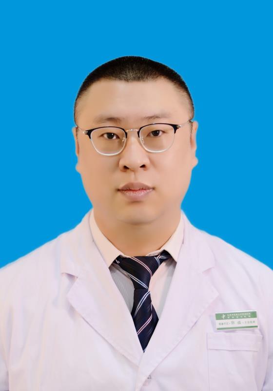 郭锰                        职务：主治医师
                        职称：