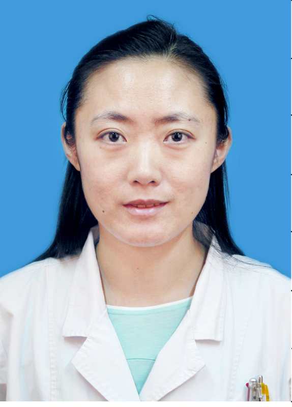 李静                        职务：儿科门诊副主
                        职称：主任医师