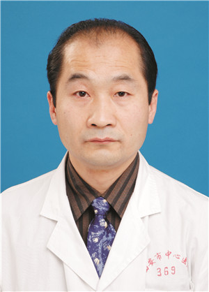 梁小平 　 职称：主任医师