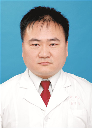 巩晓宏 　 职称：主任医师