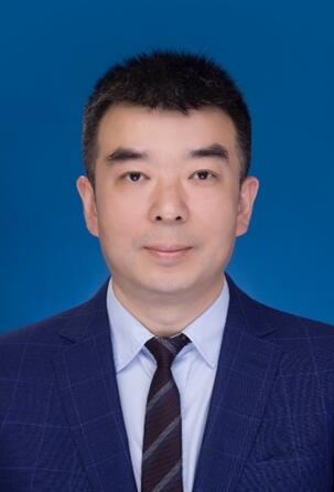 郭华 　 职称：主任医师