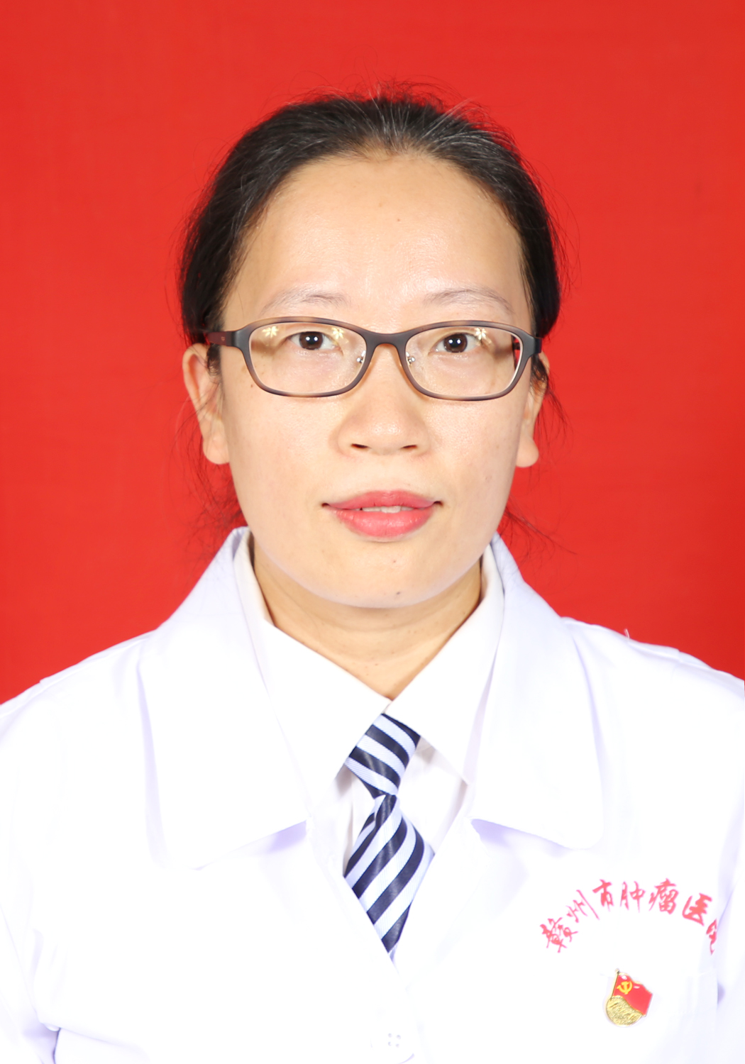 黄晶副主任医师