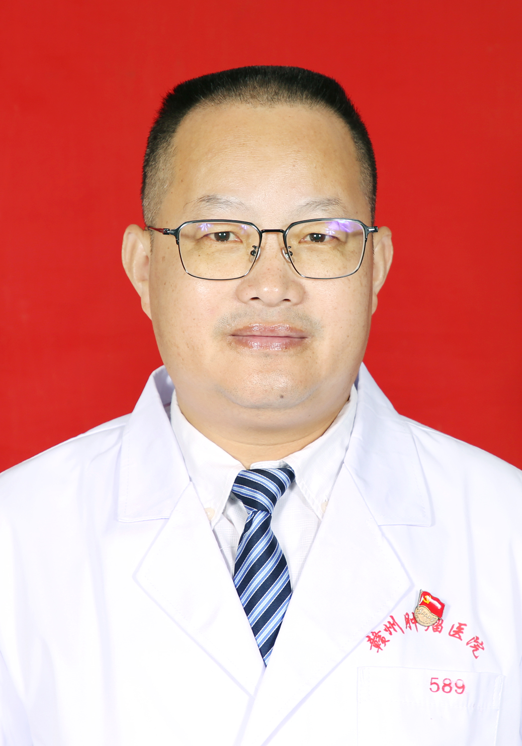 曾庆芳副主任医师