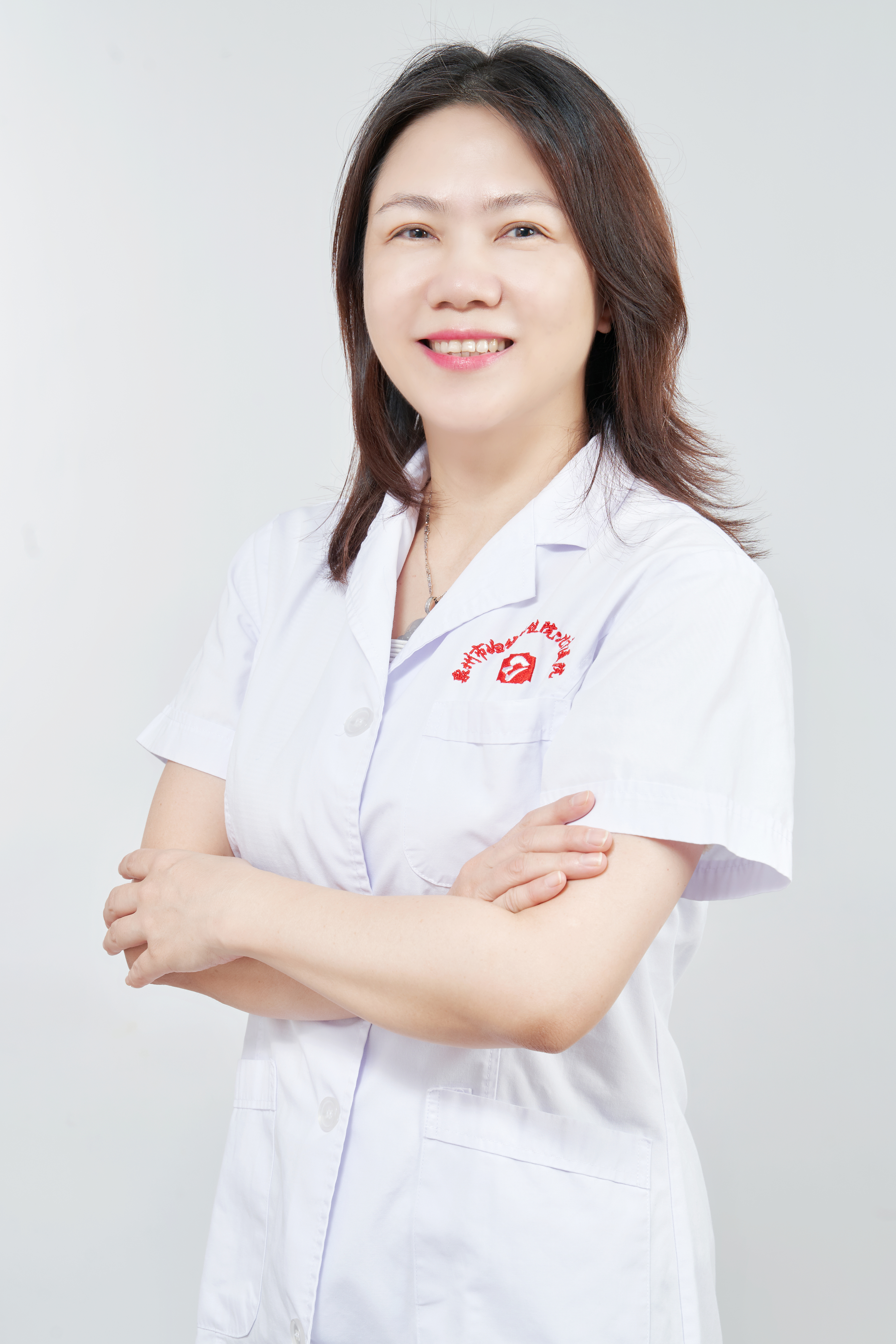 陈冬梅(副院长)