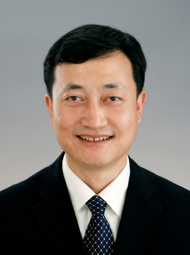 余兴华主任药师药学部主任