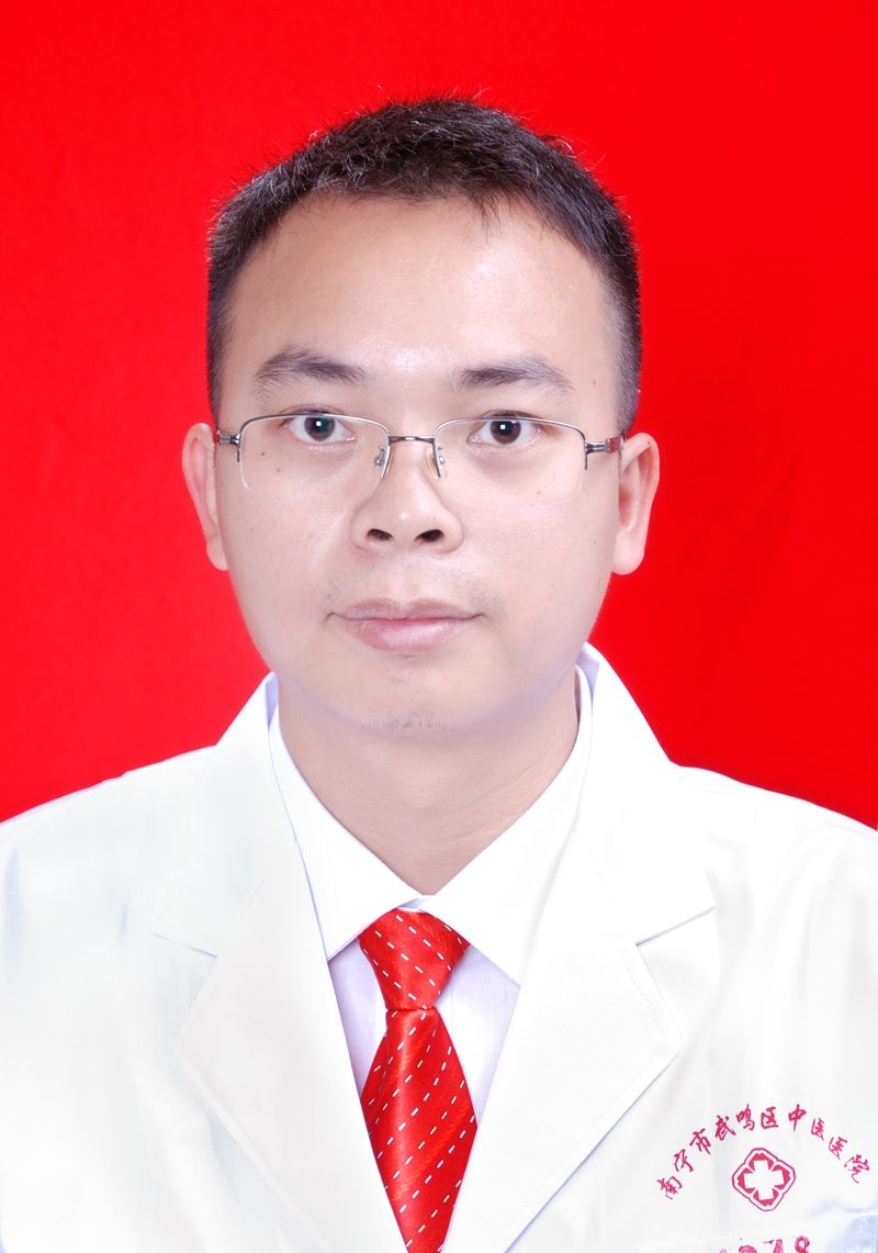 李志锑主治医师，眼科主任