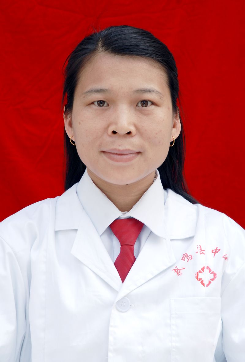 褚香明副主任药师、药房组长