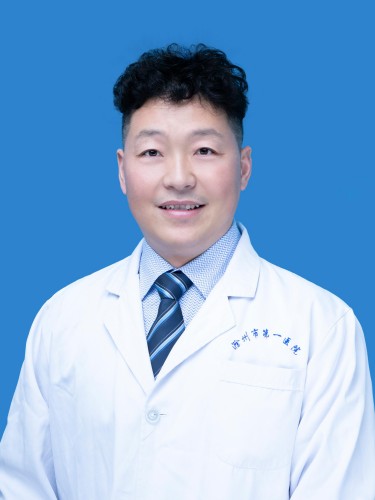 肿瘤内科董祥宁