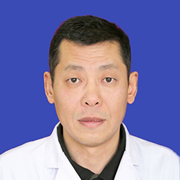 郭强 普胸外科副主任