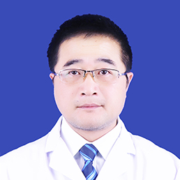 施雪松　中心血库主任