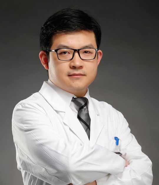 刘啸副主任医师