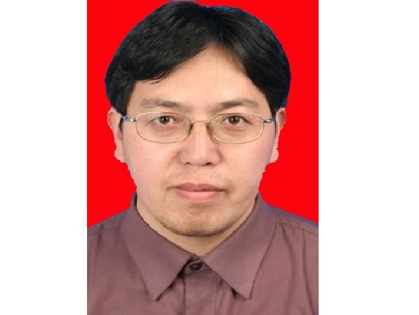 石磊副主任医师