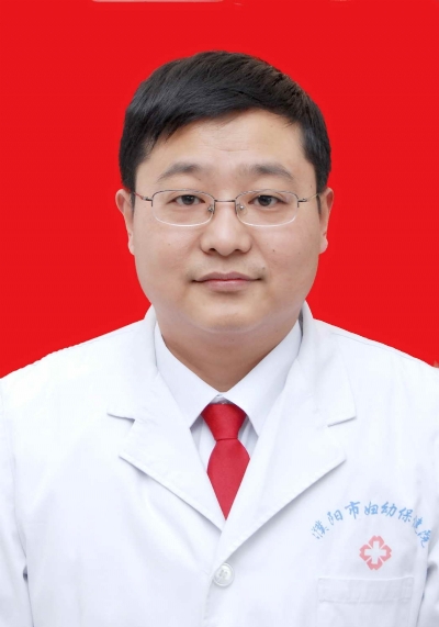 儿科副主任医师刘彦民