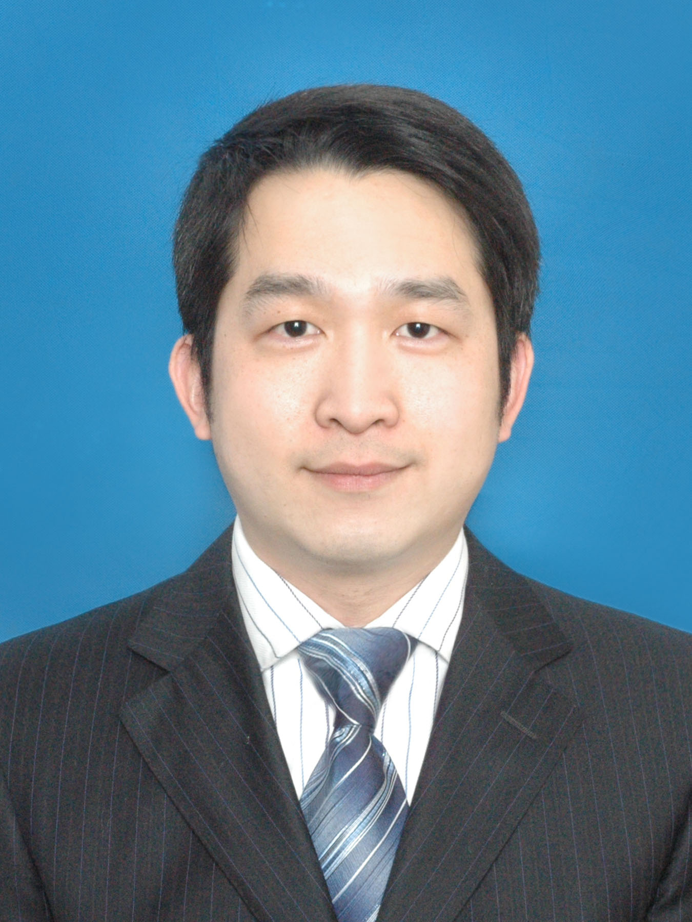 周明副主任医师